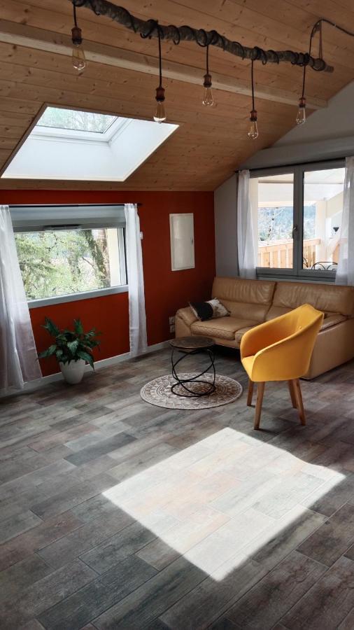 Gite Des Roches La Chaux-du-Dombief エクステリア 写真